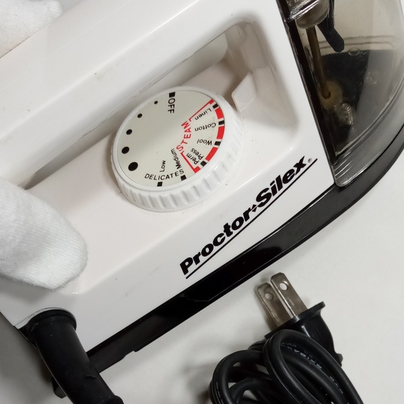 Proctor Silex Dual Voltage Steam Dry Travel Iron Model I-2512 - Picture 9 of 12